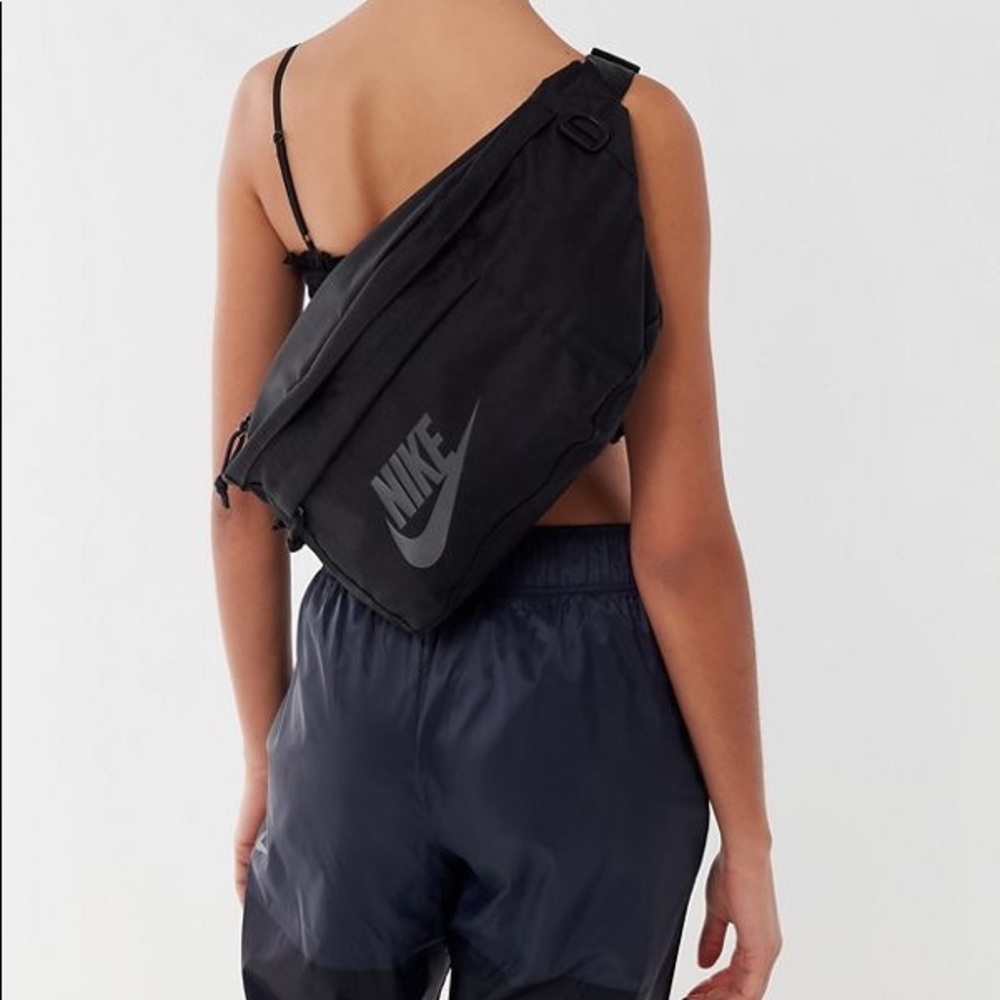 Nike Tech Sling Bag